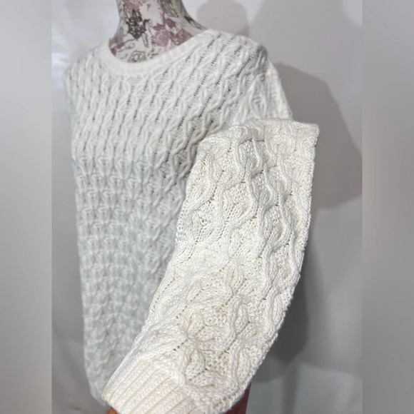 JEANNE PIERRE‎ Ivory cable knit sweater size L. - Picture 3 of 11
